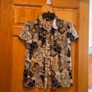 Summary short sleeve blouse